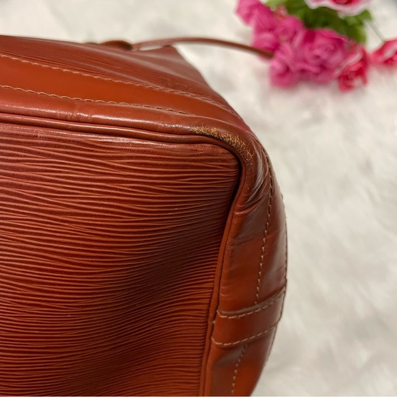Vintage Louis Vuitton Epi Noe - Picture 8 of 11